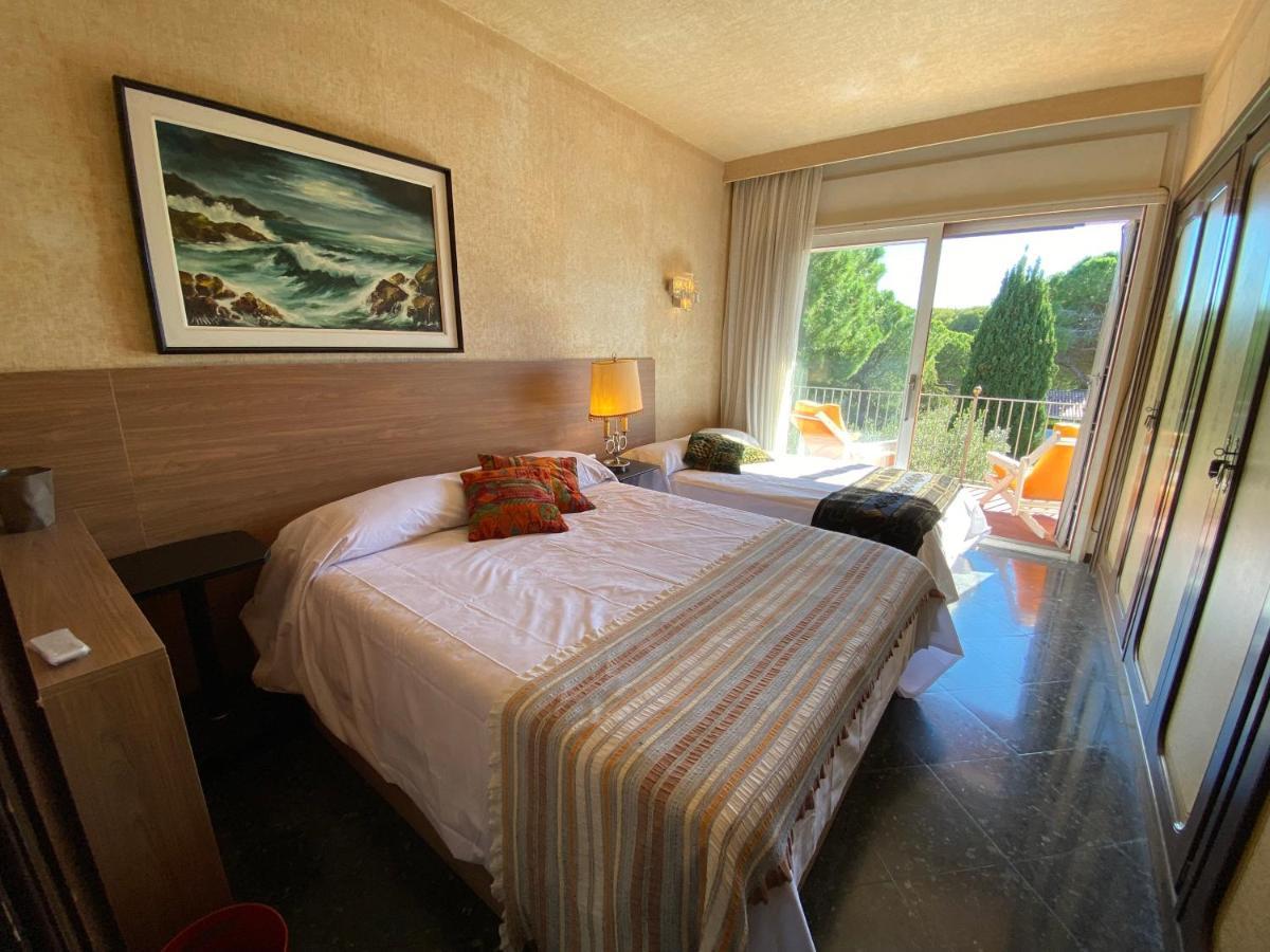 Villa Sitges El Ranch Amaizing Outdoor Areas Beaches At 5 Minutes Walk Sitges At 15 Min Drive Ac Pool Jacuzzi & Garden Xxl Calafell Esterno foto